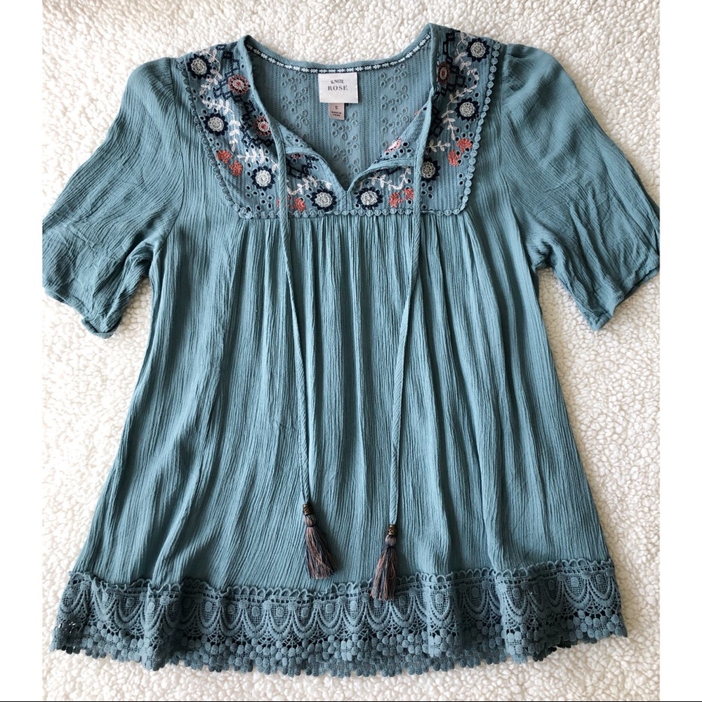 👚 Knox Rose Teal & Coral Crochet & Tassels Blouse